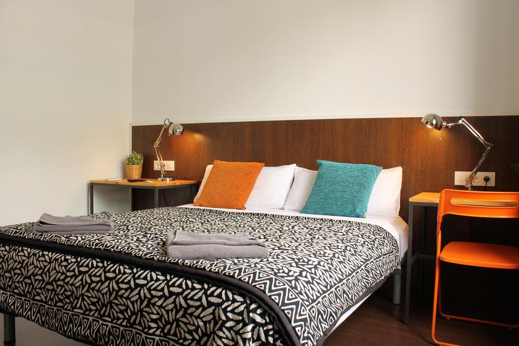 Apartamento De 185 M² En Ensanche, Con 8 Habitación *